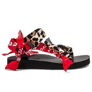 Arizona Love Trekky Leo Bandana Sandal 7.5 (with dust bag)